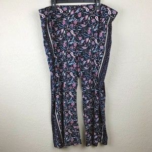 Roz & Ali Floral Print Leggings 2X Tuxedo Stripe Pink Purple Blue